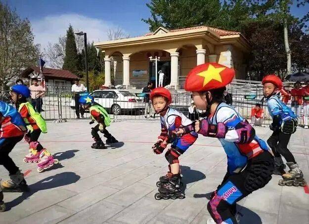 是一场速度与力量的对抗更是一个商机玩了这么久轮滑听说过轮滑阻拦吗？这(图13)